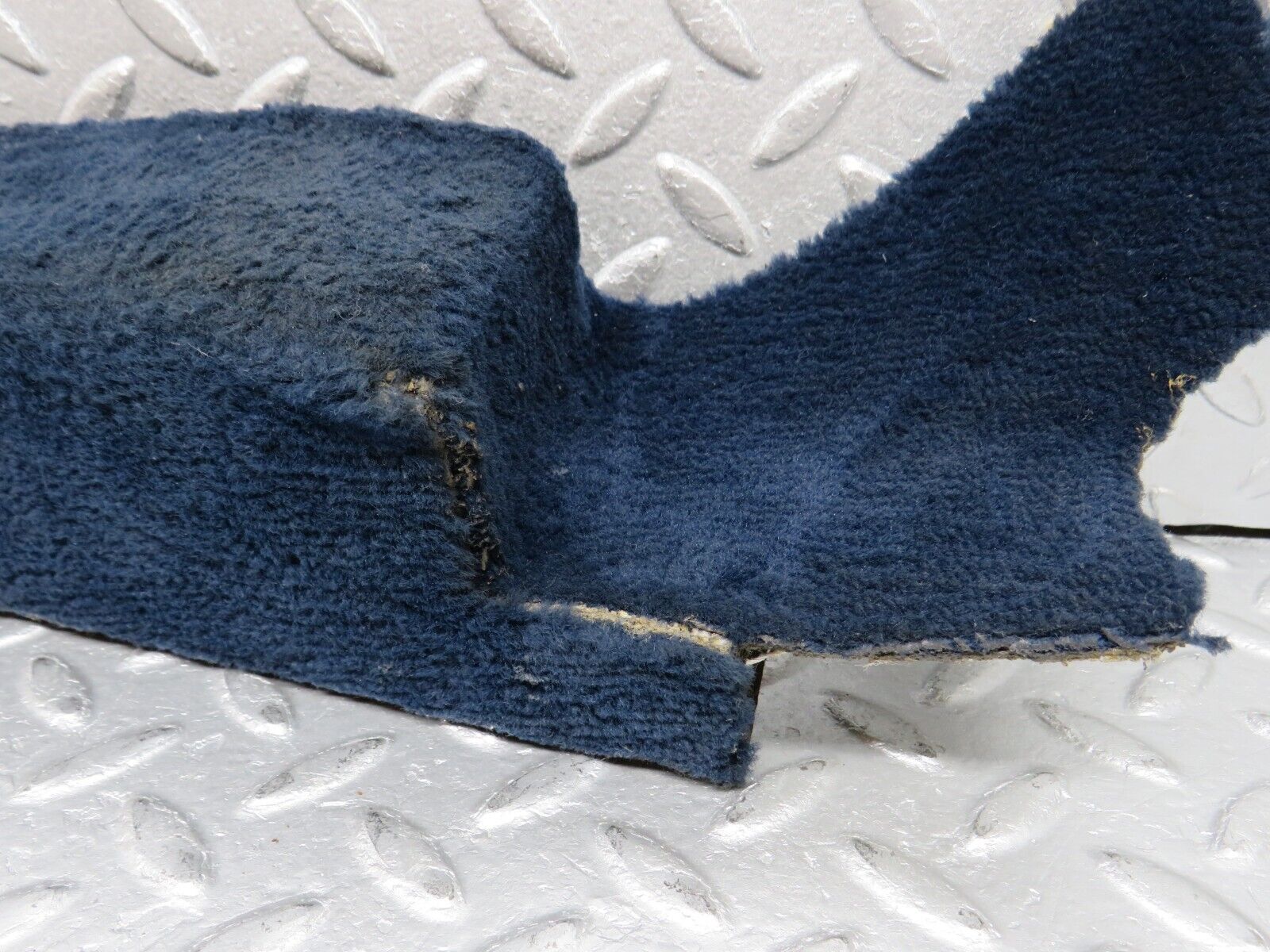 39192 Mercedes-Benz R107 500SL Foot Rest Blue