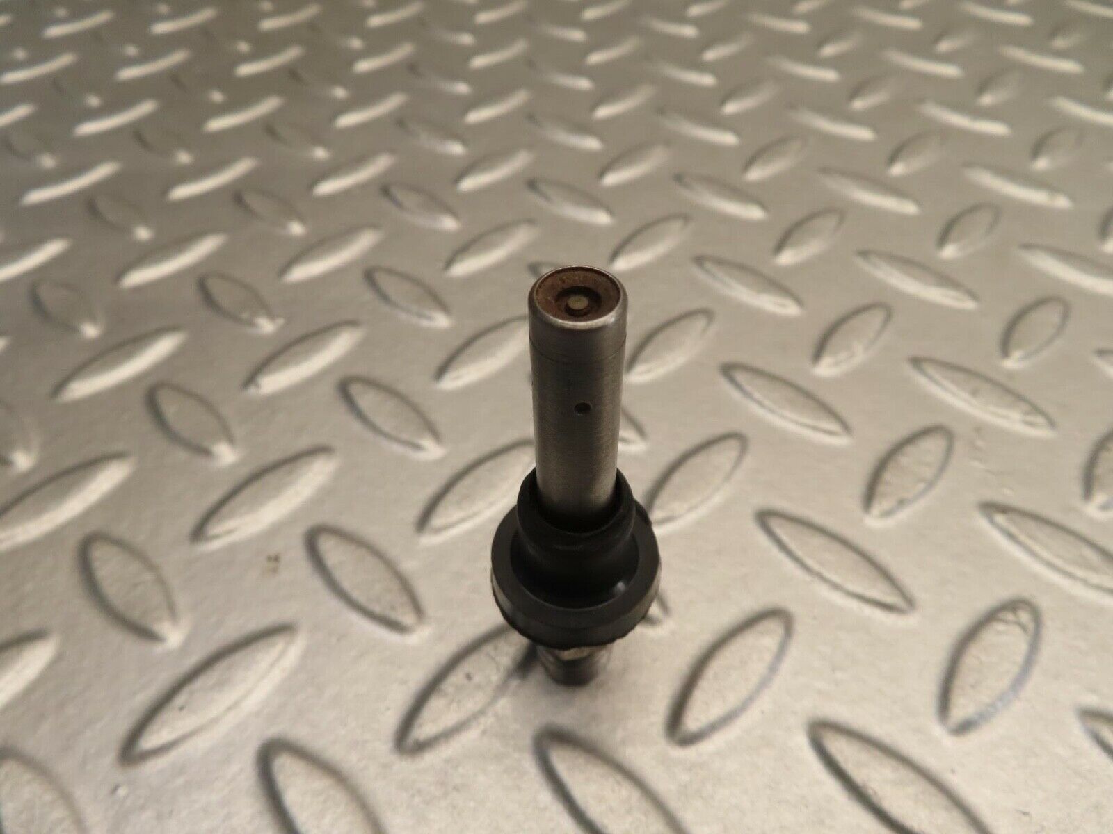 11734 Mercedes-Benz R107 450SL Fuel Injector Bosch