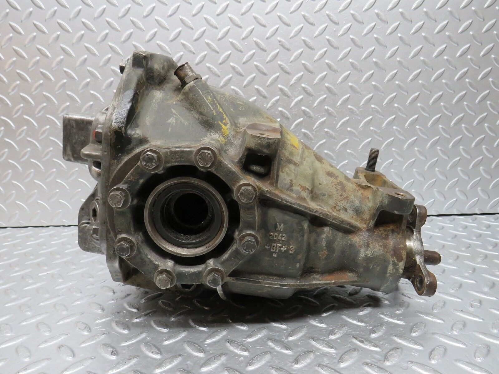33021 Mercedes-Benz C107 R107 350 V8 Rear Differential Ratio 3.46 1163510401