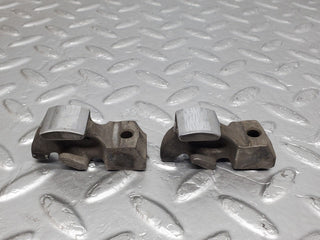 W123 valve rocker arm with retaining spring used OEM
