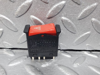 45664 Mercedes-Benz W126 420SE Hazard Warning Light Switch 0008209010
