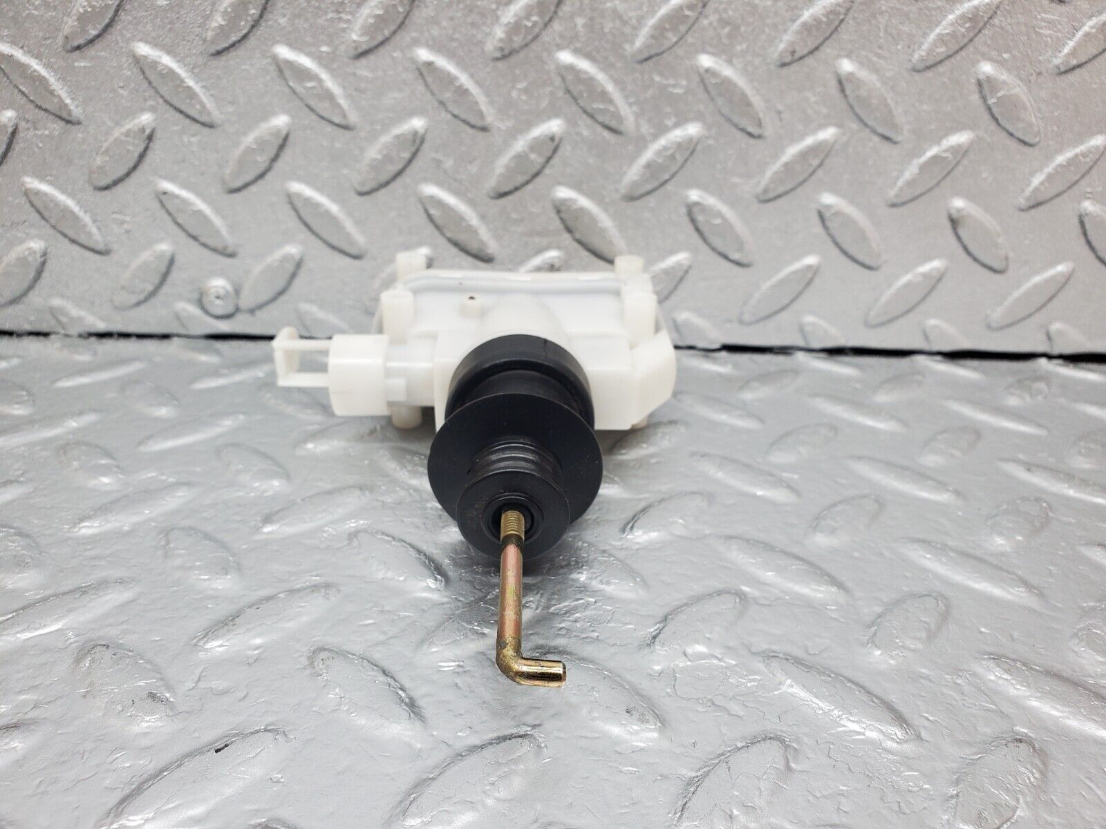 44952 Mercedes-Benz R129 300SL Coupe Left Door Lock Vacuum Actuator