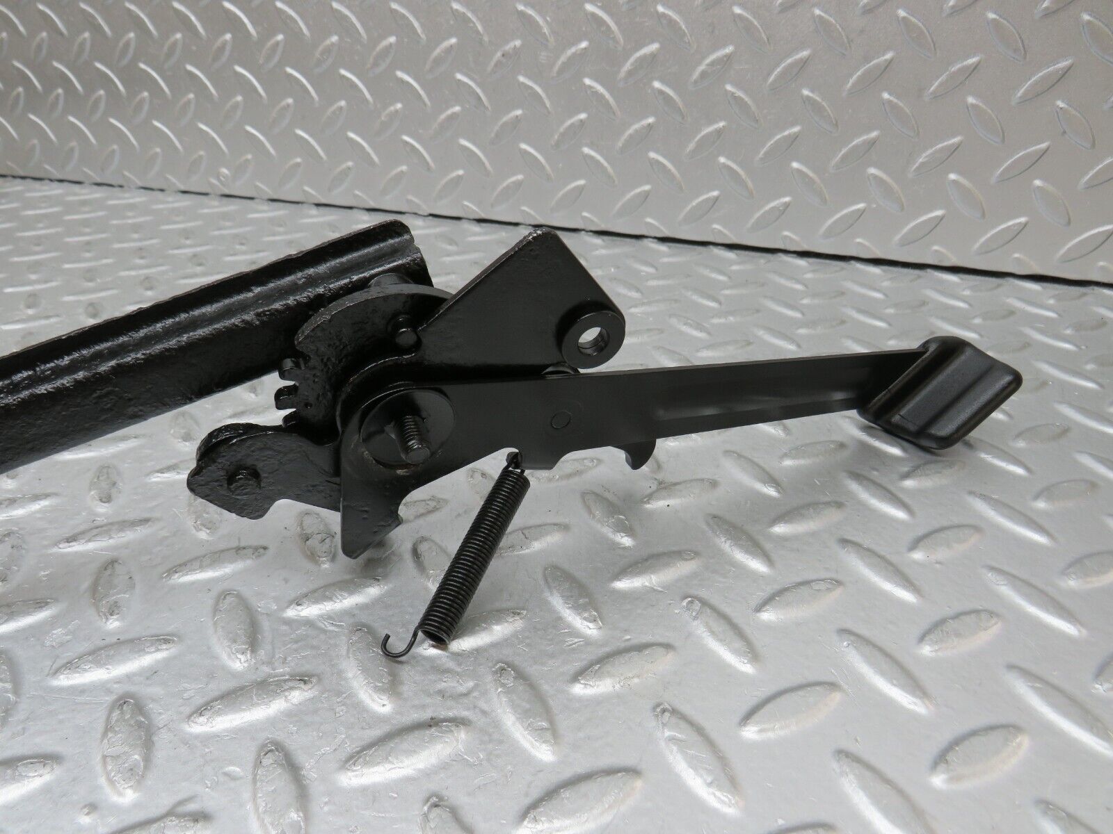 35451 Mercedes-Benz R107 280SL Front Left Seat Holding Mechanism