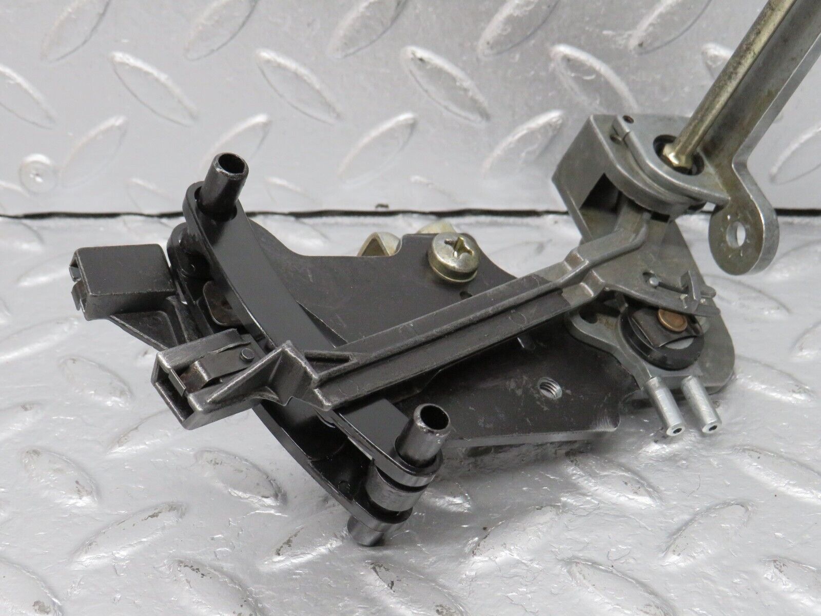 39882 Mercedes-Benz R107 350SL Heater Control Mechanism