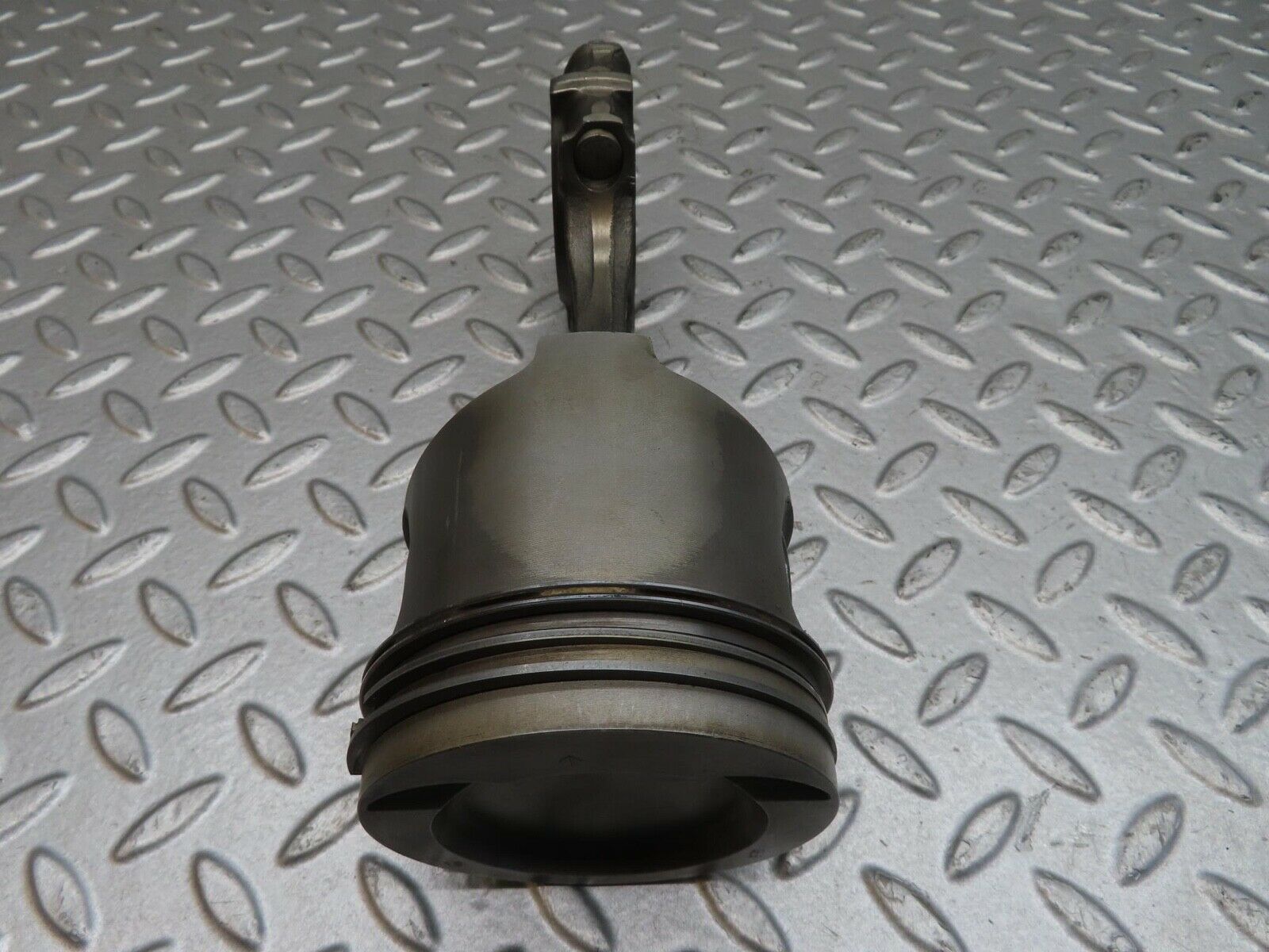 13798 Mercedes-Benz R107 450SL Piston With Connecting Rod 92mm