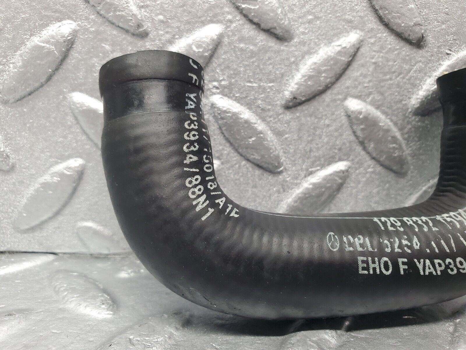 47000 Mercedes-Benz R129 320SL Coupe Heater Coolant Hose Pipe 1298321594