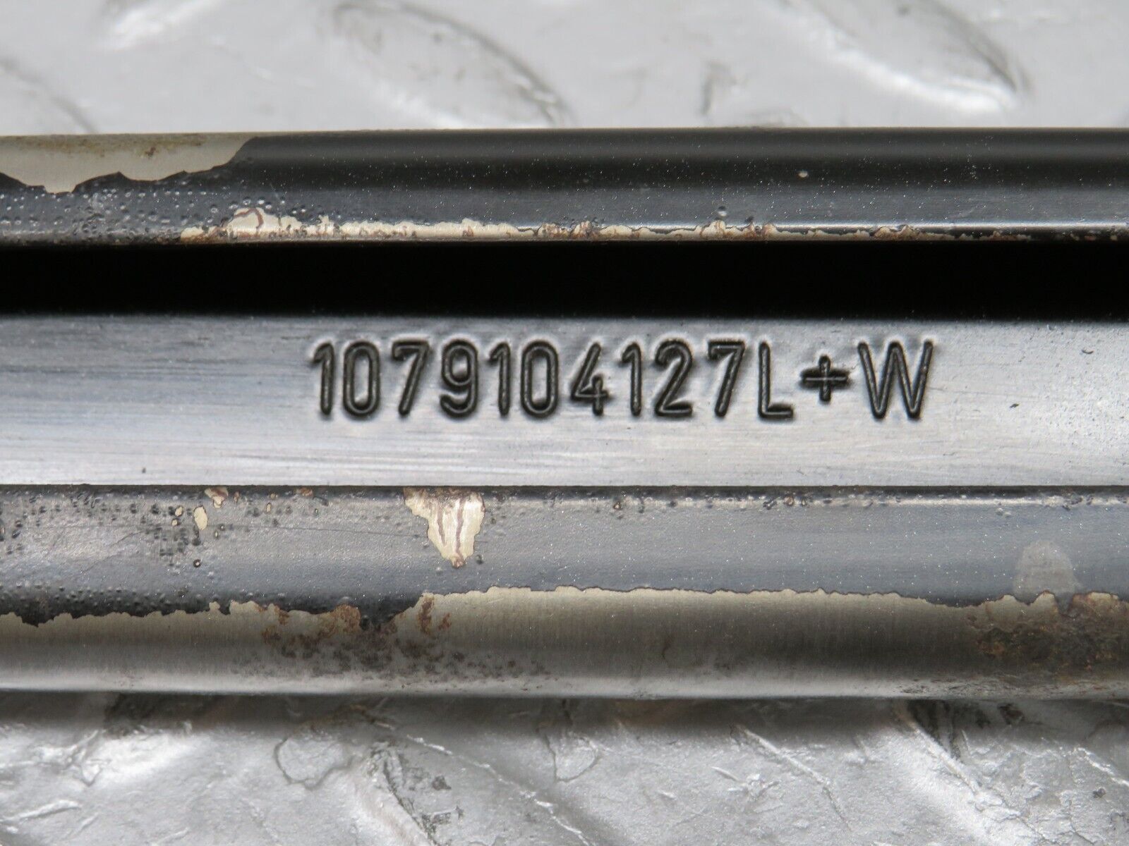 35627 Mercedes-Benz R107 280SL Front Seat Rail Pair 1079104127 1079104327