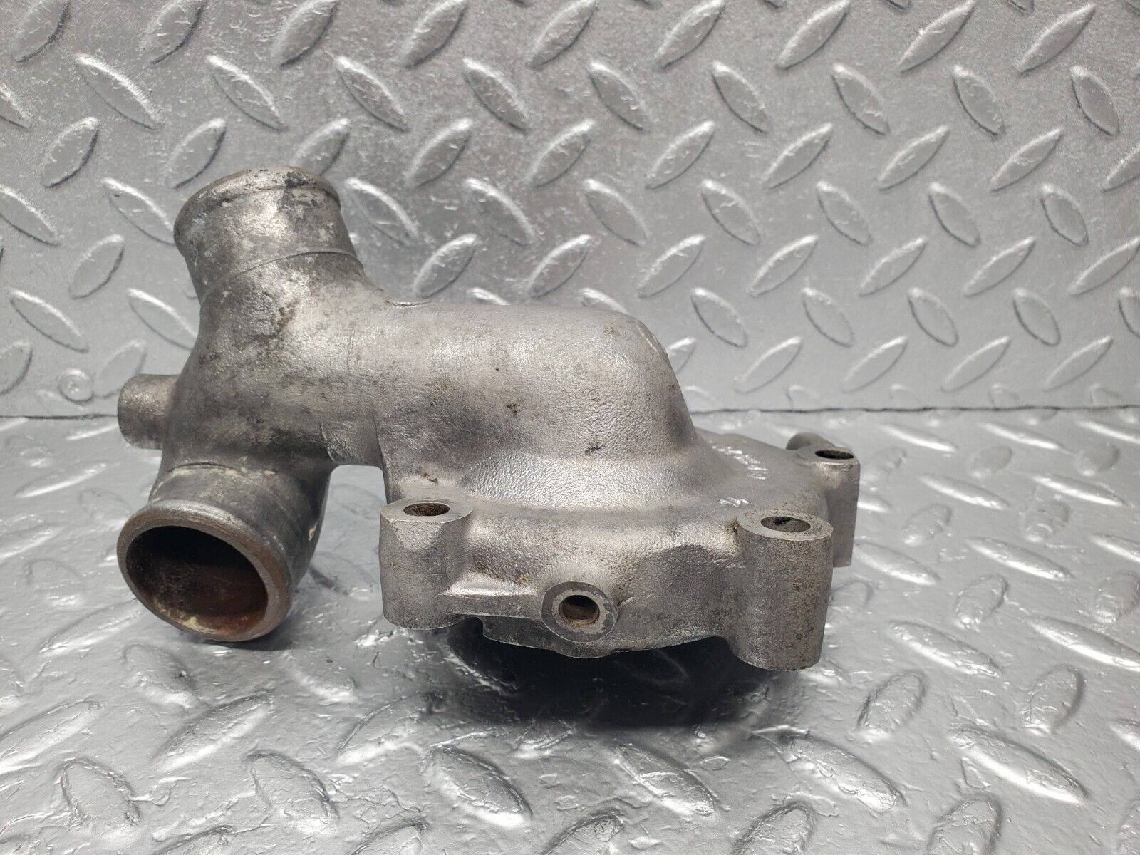 46593 Mercedes-Benz C123 280CE Coupe Water Pump Housing 1102010701