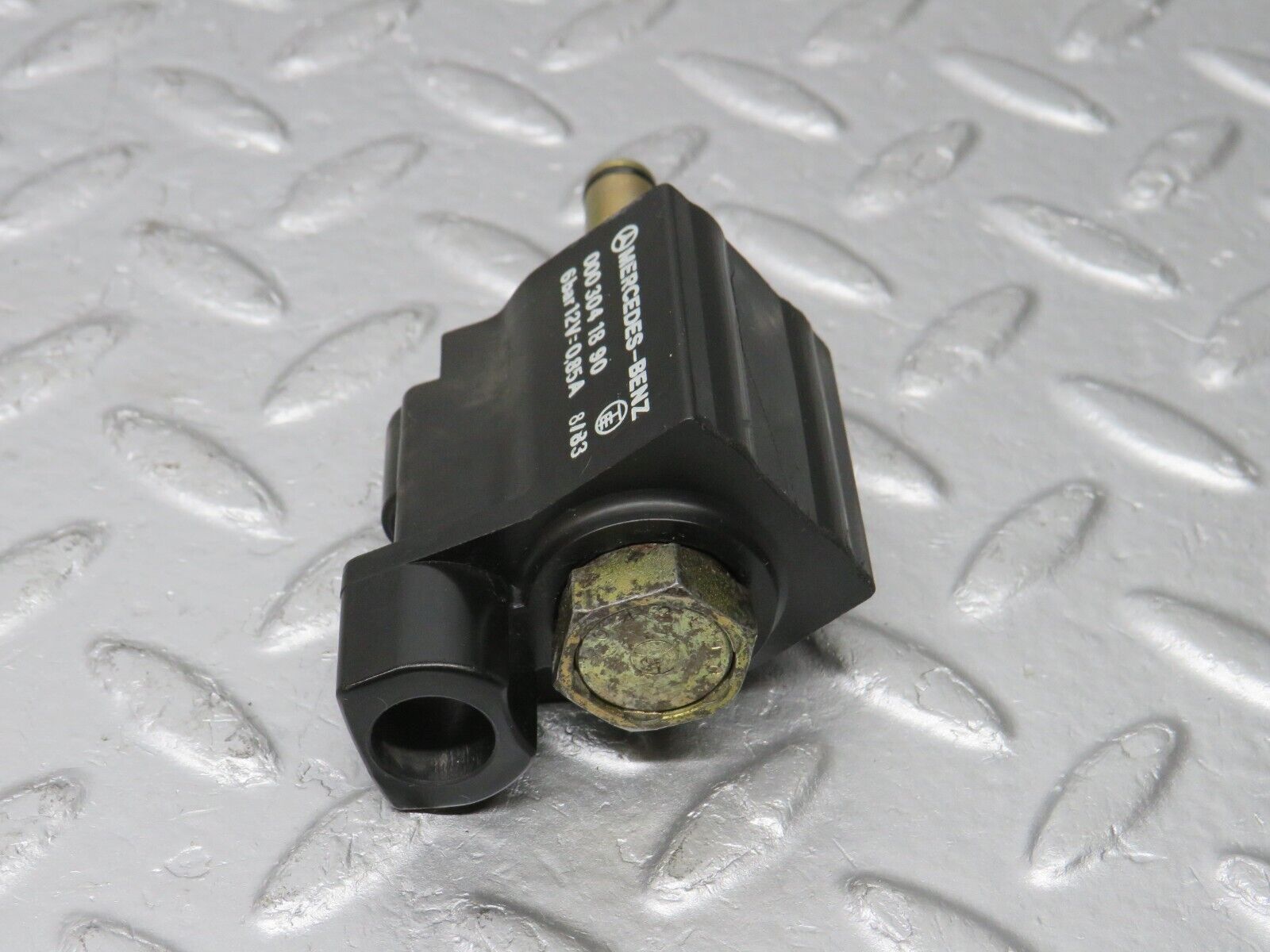 39321 Mercedes-Benz R107 500SL Automatic Gearbox Solenoid 0003041890