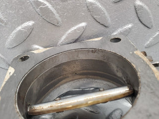 46717 Mercedes-Benz W123 280E Throttle Body Valve