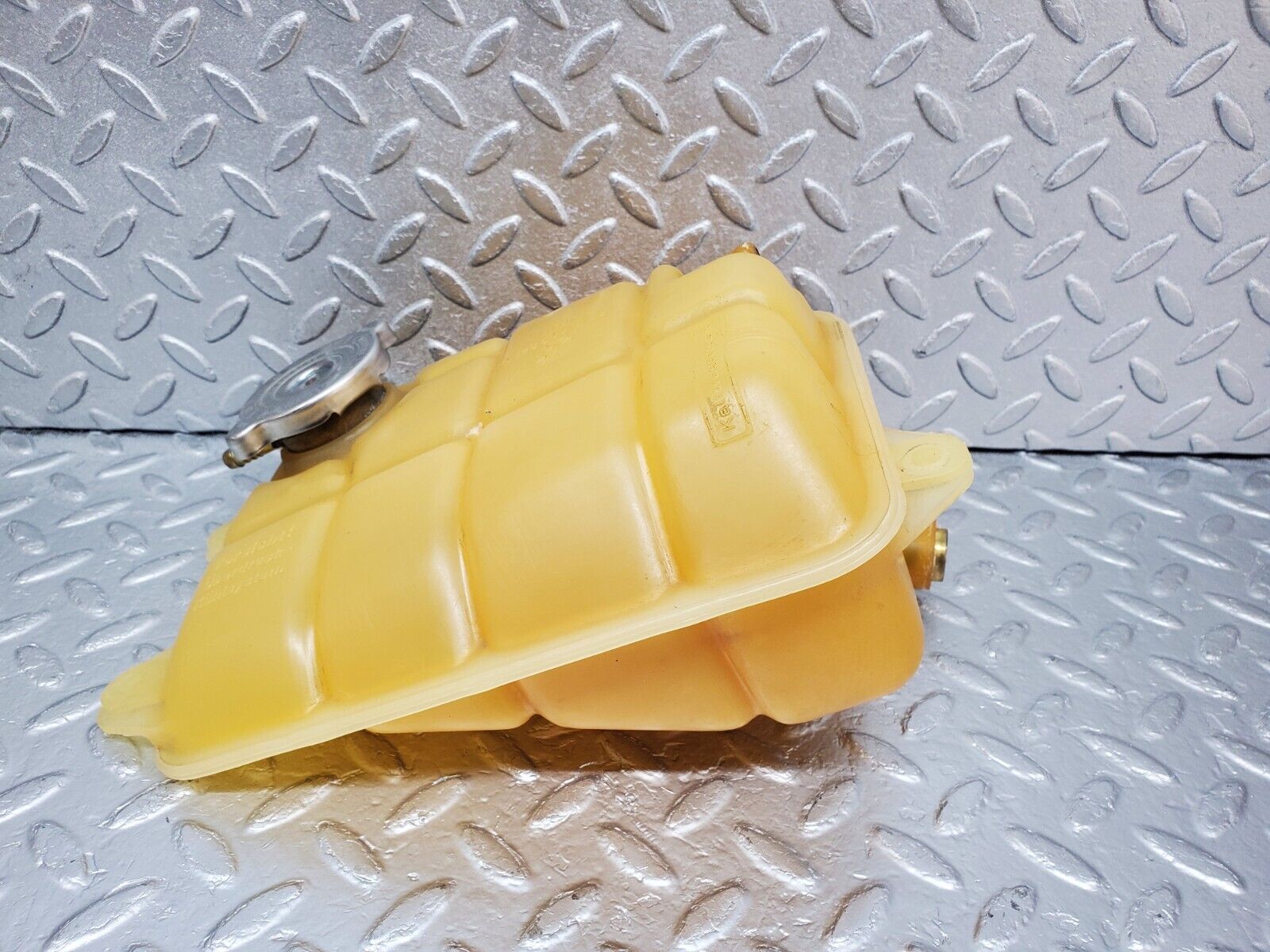 45566 Mercedes-Benz W126 420SE Coolant Reservoir Tank 1265001549 1245000106