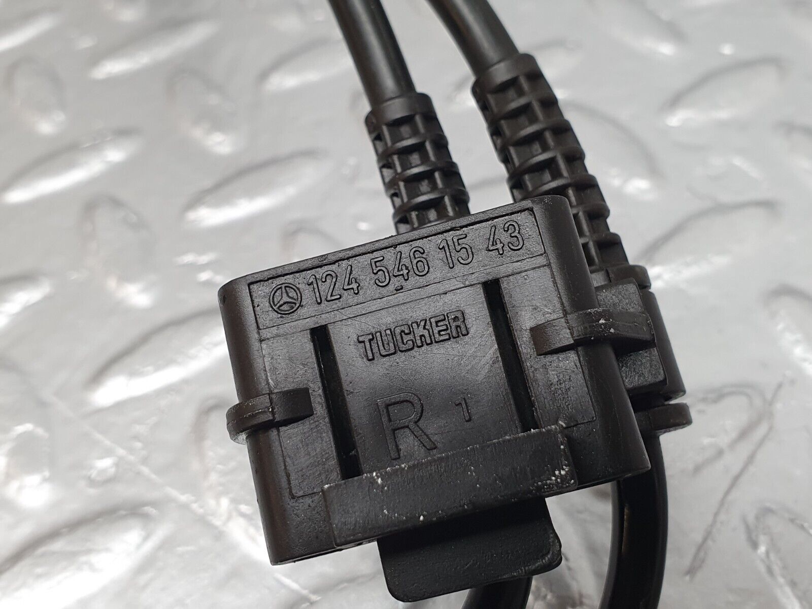 42117 Mercedes-Benz W202 C200 ABS Sensor Speed Sensor Right Side 2025402417