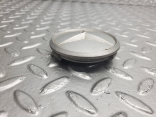 W123 alloy wheel centre cap used OEM