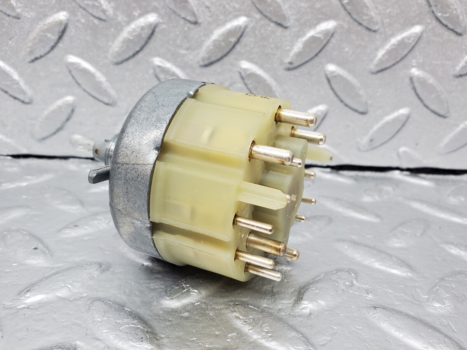 45639 Mercedes-Benz W126 420SE Headlight Switch 0005455404
