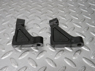 33064 Mercedes-Benz C107 R107 Engine Mount Bracket Pair 1160110895 1160110995
