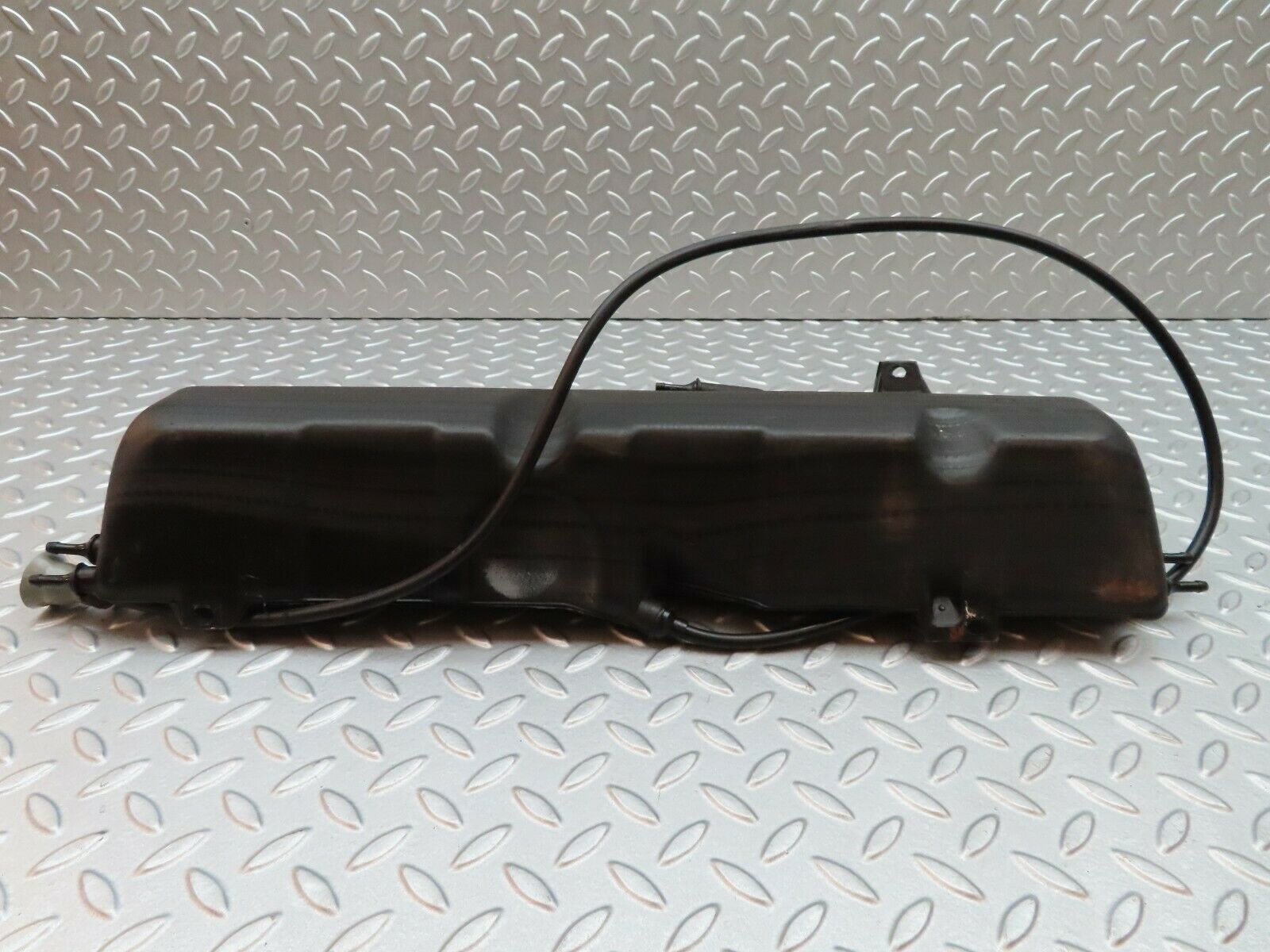 4981 Mercedes-Benz R107 350SL Expansion Tank