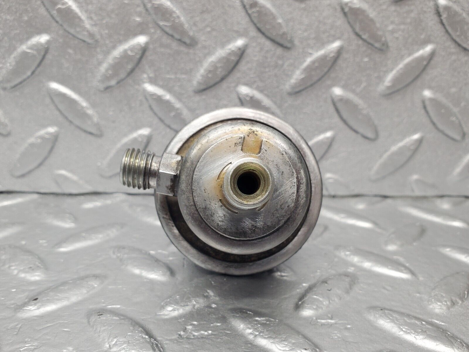 46589 Mercedes-Benz C123 280CE Coupe Fuel Pressure Regulator Bosch 0280161007