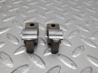 W123 valve rocker arm with retaining spring used OEM