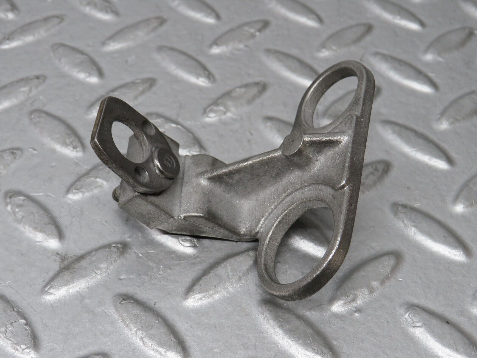 35467 Mercedes-Benz R107 280SL Crankshaft Sensor Holder Bracket 1101530440