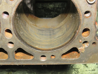 32806 Mercedes-Benz C107 R107 350 V8 Engine Block 1160110601 M116.982