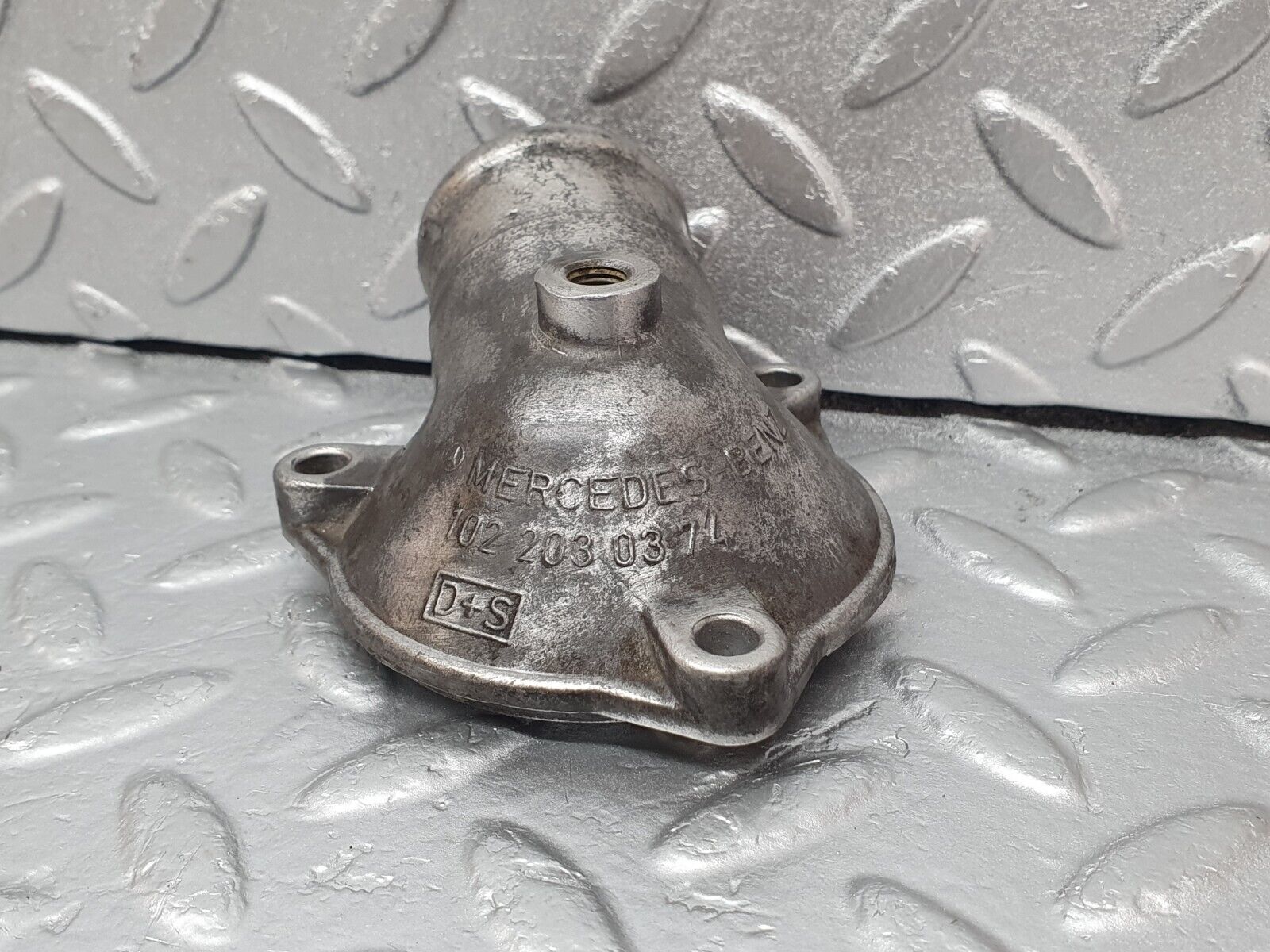 44034 Mercedes-Benz C123 230CE Coupe Thermostat Housing 1022030374