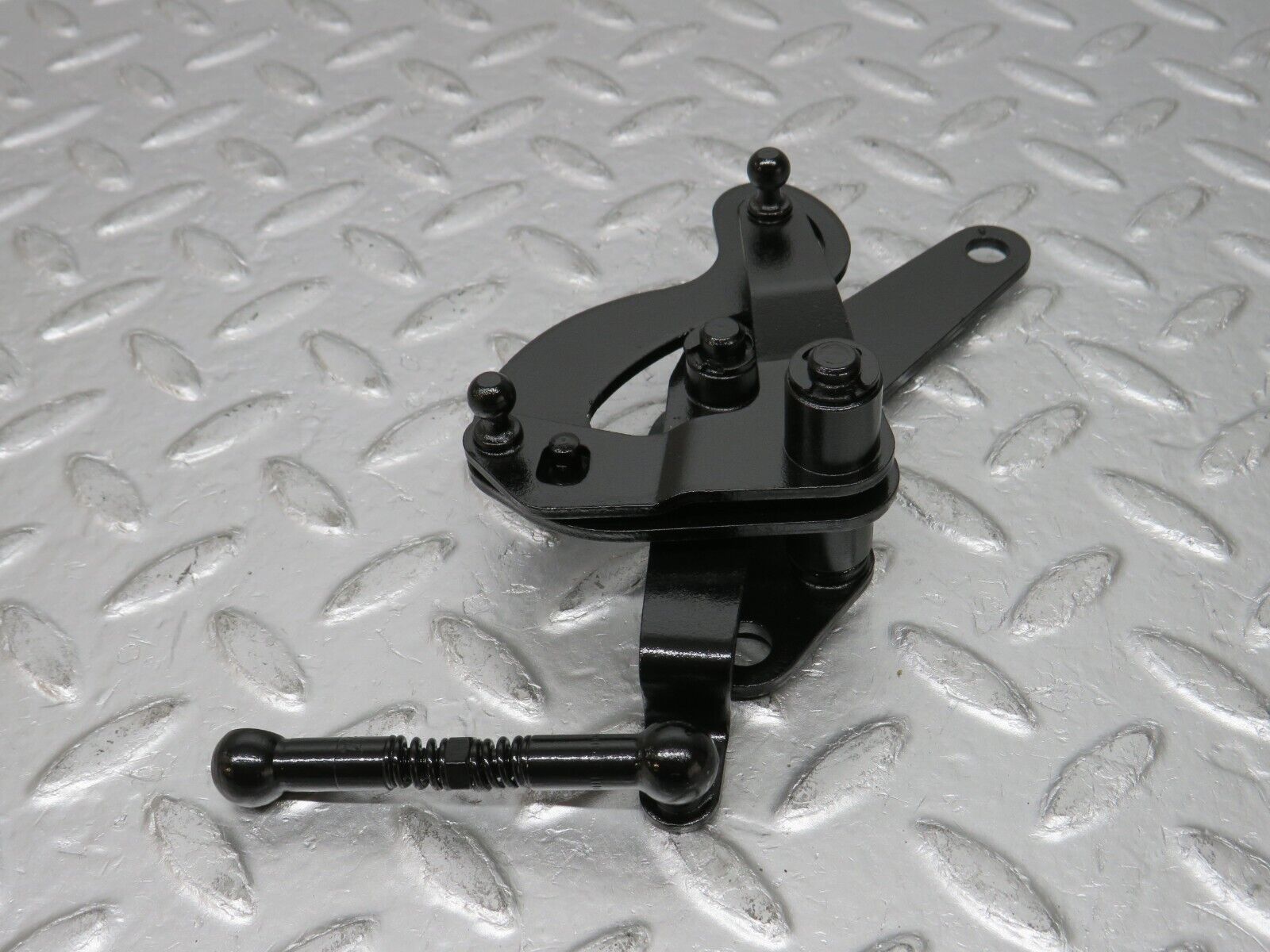 32759 Mercedes-Benz C107 R107 350 V8 Throttle Linkage