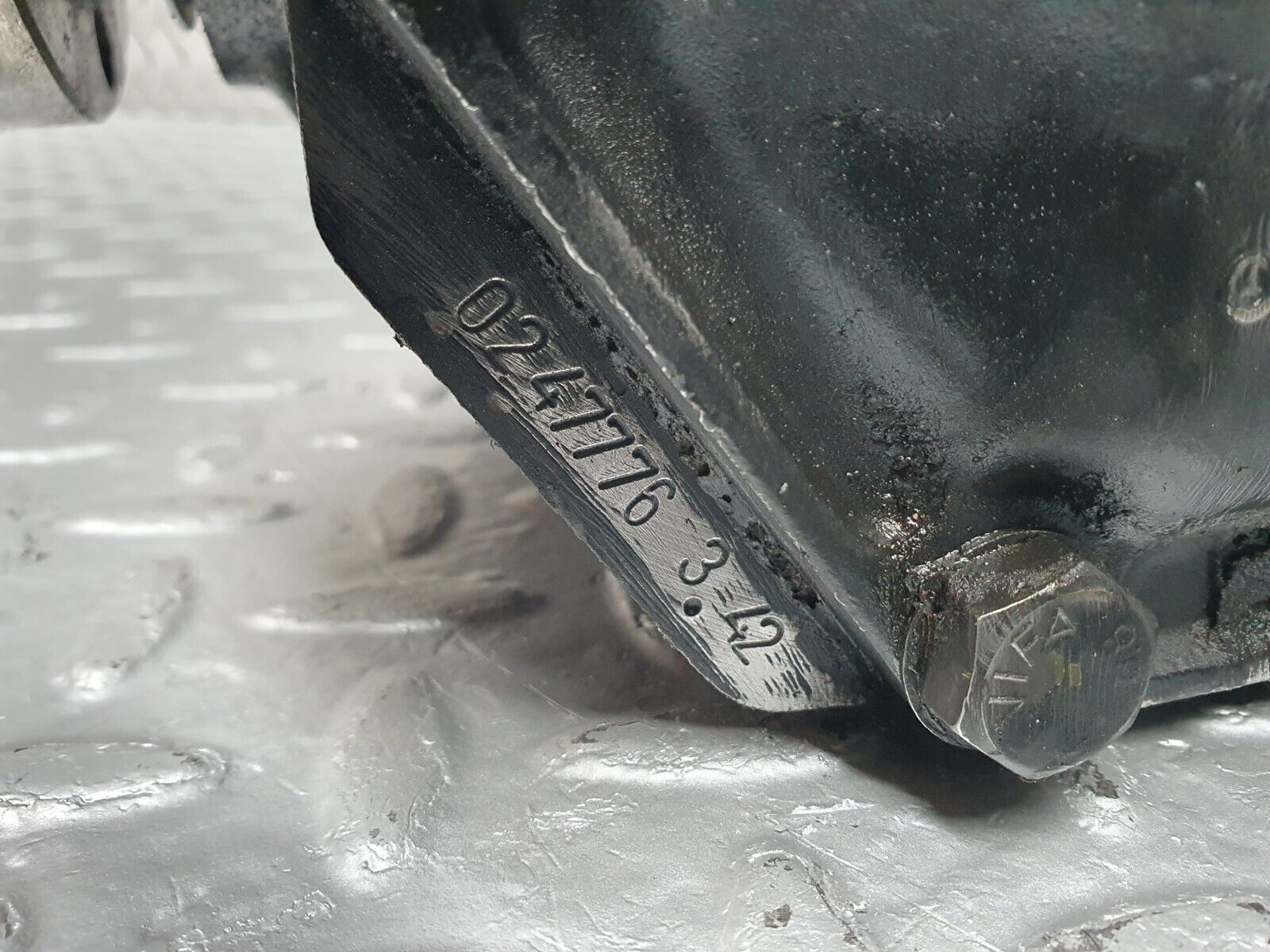 41730 Mercedes-Benz W124 200E Rear Axle Differential Ratio 3.42 2013511401