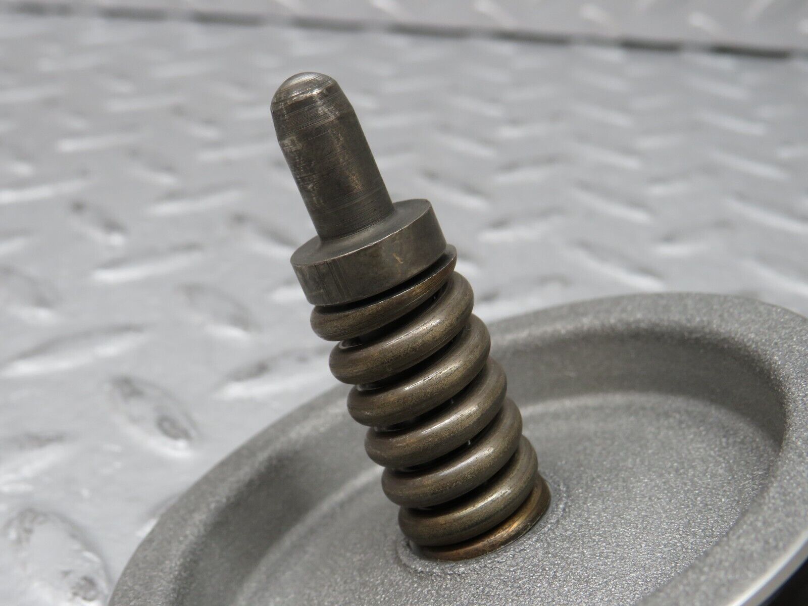 36437 Mercedes-Benz R107 450SL Automatic Gearbox Piston 2x 1152774938 1152775538