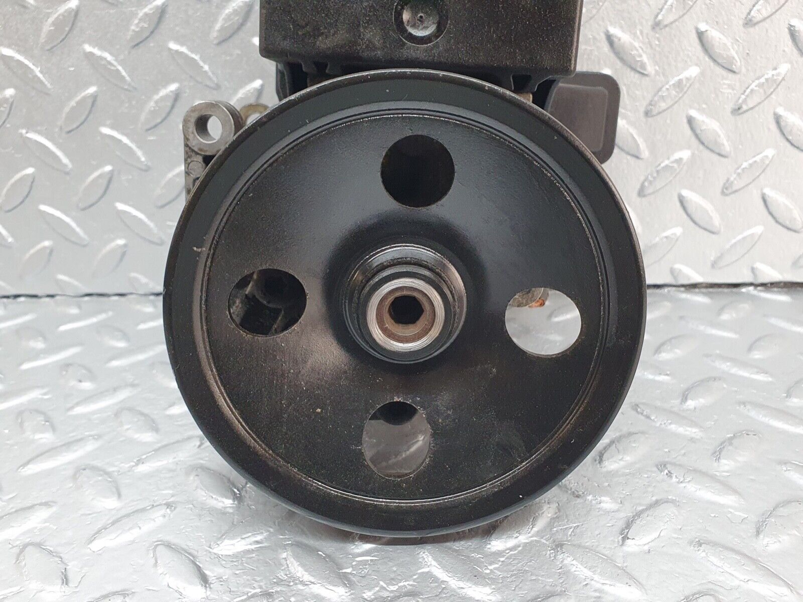 42004 Mercedes-Benz W202 C200 Power Steering Pump PA6.6GF25