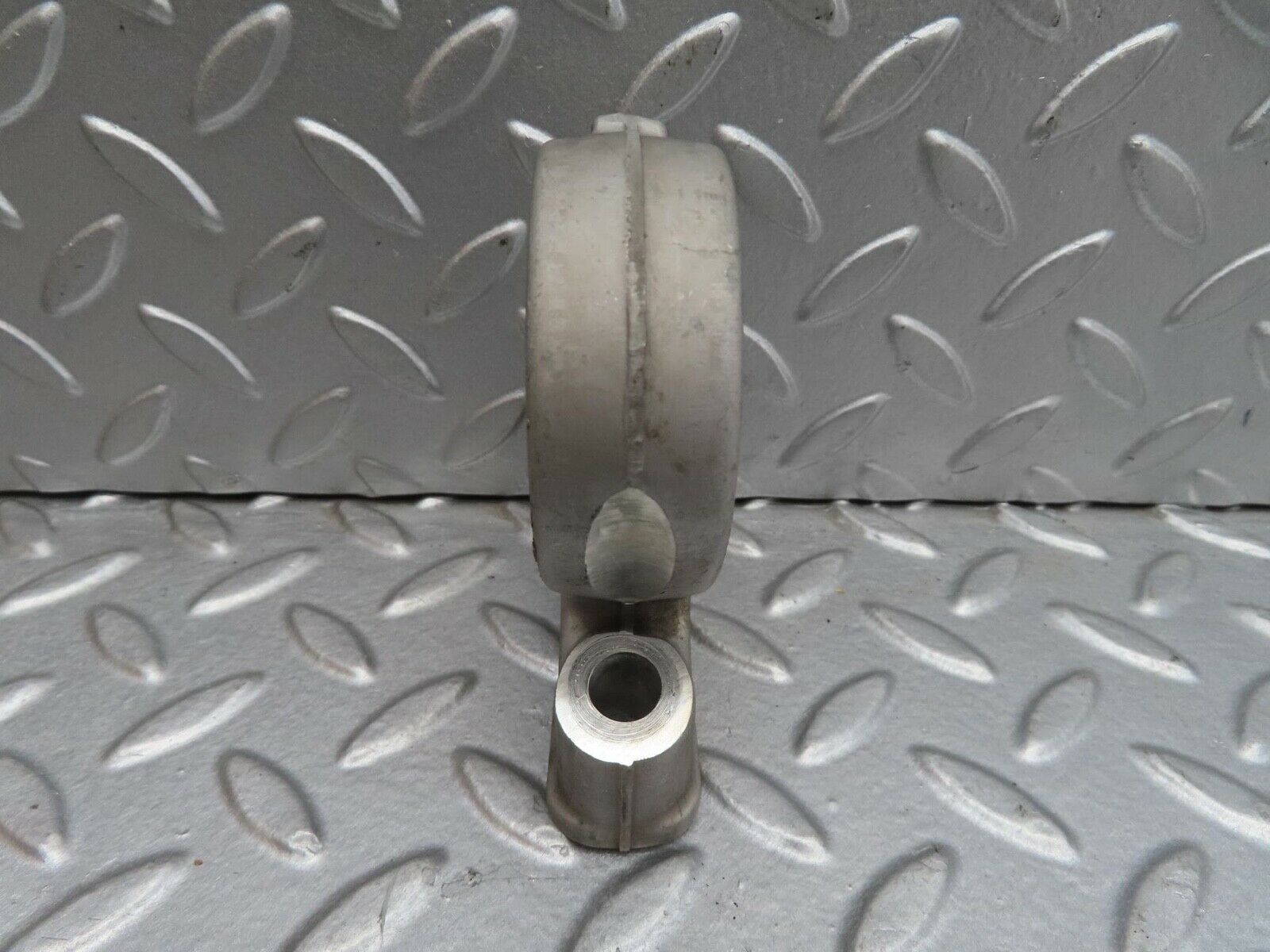 13736 Mercedes-Benz R107 450SL Camshaft Tower Bearing 1160512712