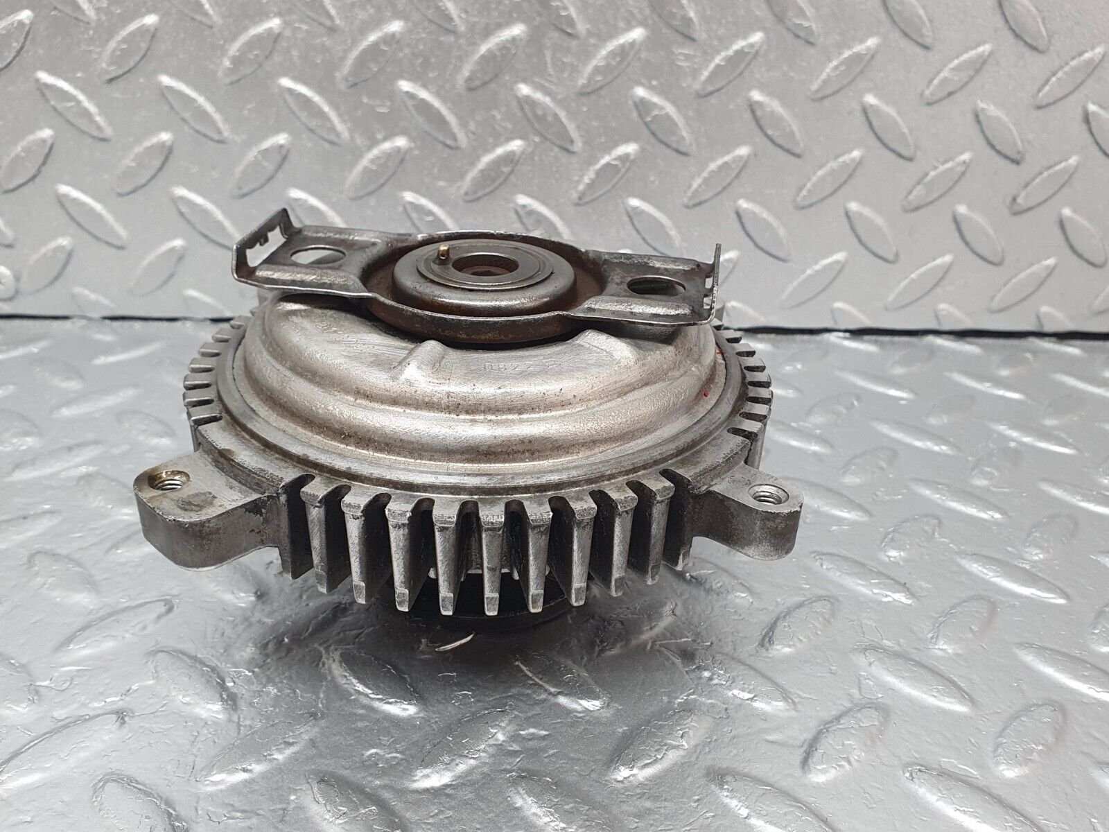 43686 Mercedes-Benz C126 380SEC Coupe Engine Cooling Fan Clutch 1162000822