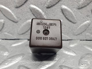 R107 SL light relay used OEM