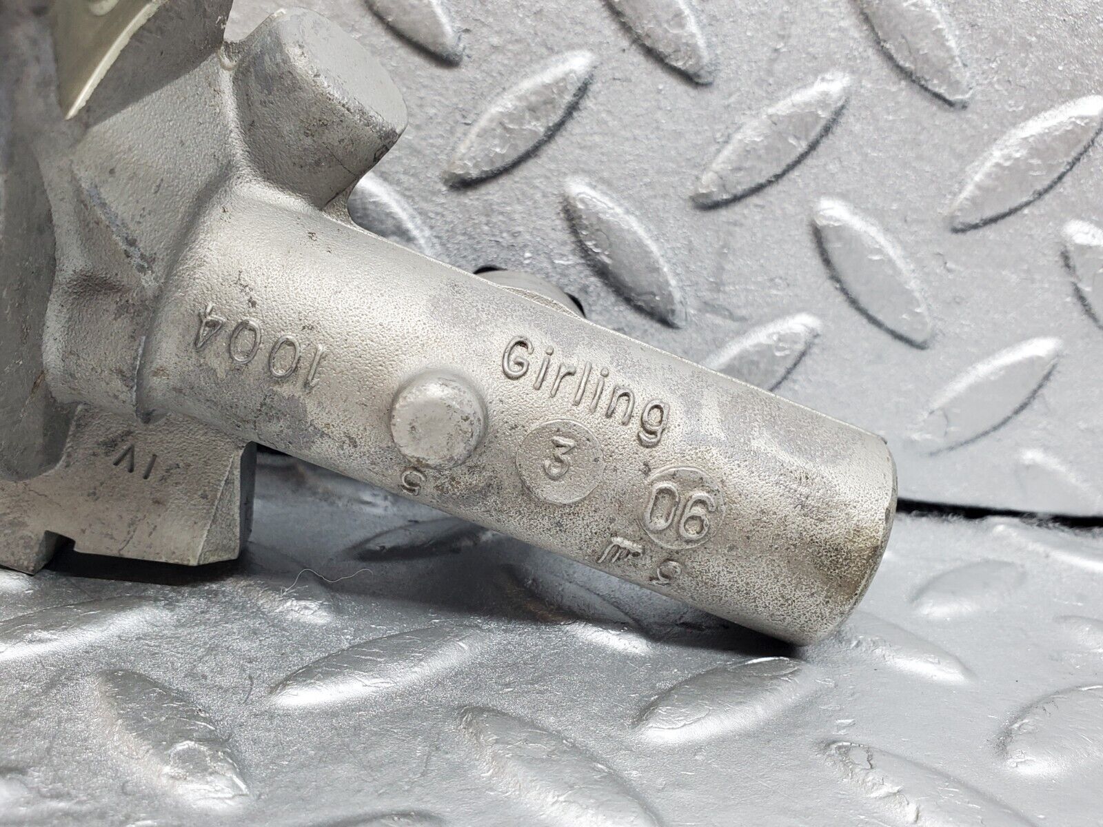 45264 Mercedes-Benz R129 300SL Coupe Brake Master Cylinder Girling