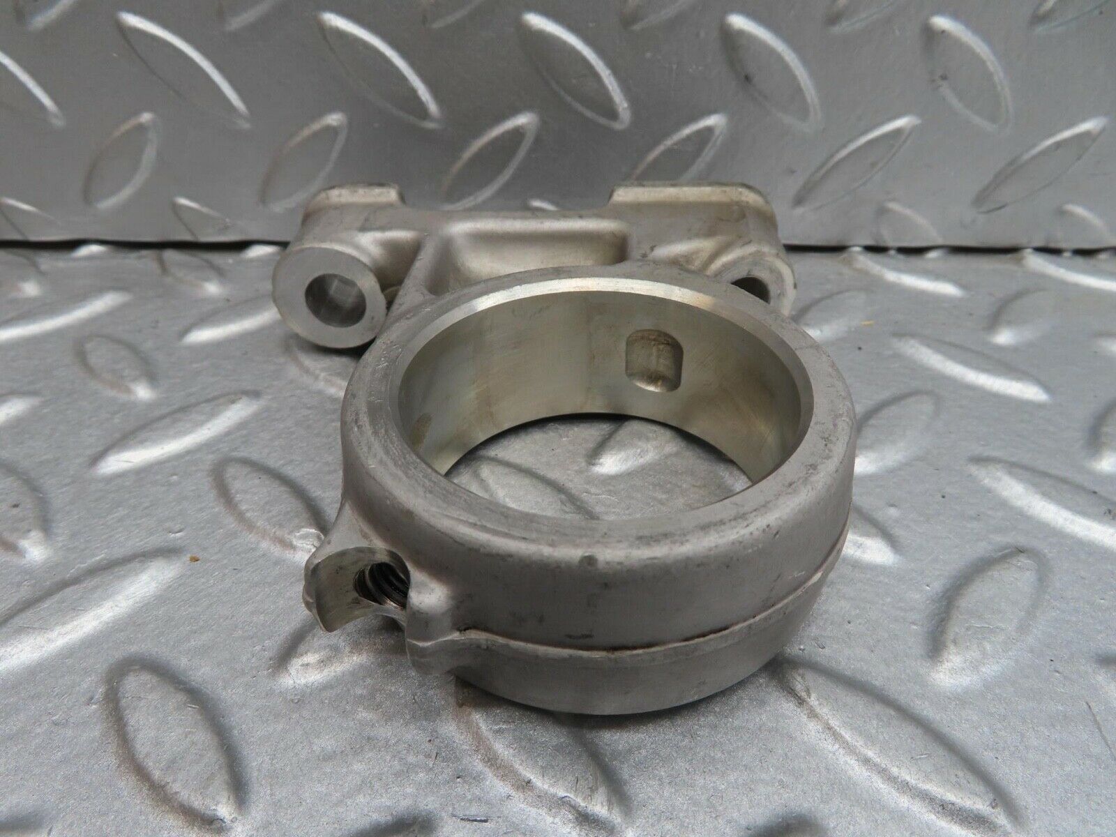 13735 Mercedes-Benz R107 450SL Camshaft Tower Bearing 1160512712