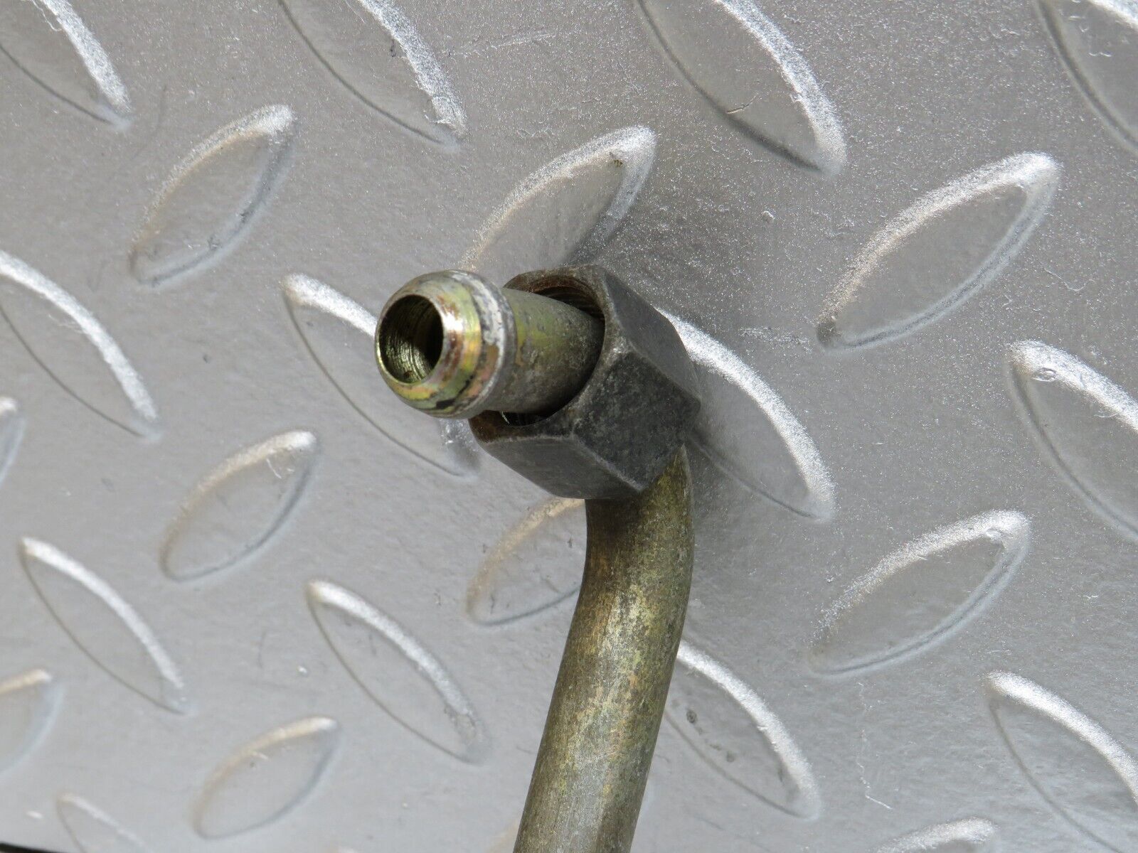 35501 Mercedes-Benz R107 280SL Brake Servo Vacuum Pipe