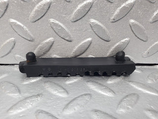 45742 Mercedes-Benz W126 420SE Vacuum Pipe Holder 1268050491