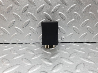 W124 multi purpose relay used OEM