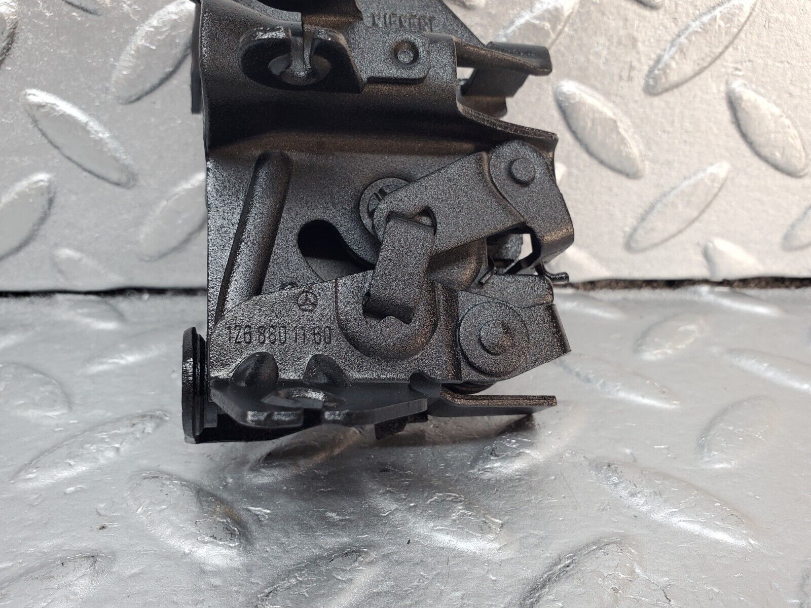 45947 Mercedes-Benz W126 420SE Bonnet Lock Catch Left Side 1268801160