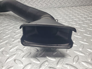 W124 Cabriolet air duct pipe hose used OEM