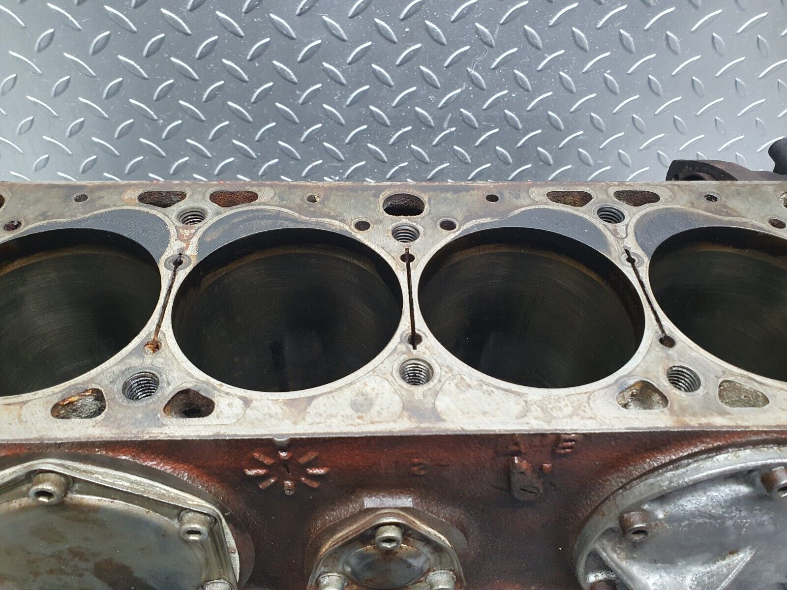 43487 Mercedes-Benz W108 280SE Engine Block 130.980 1300110101