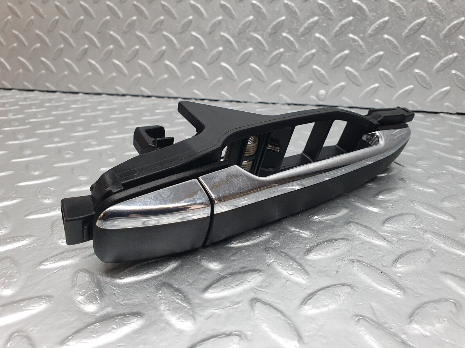 42038 Mercedes-Benz W202 C200 Rear Right Exterior Door Handle