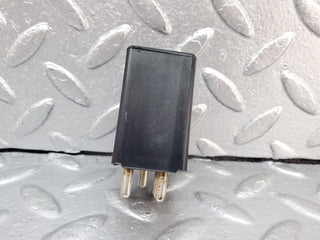 44357 Mercedes-Benz W123 280E Intermittent Wiper Relay 0008210863