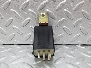 44073 Mercedes-Benz C123 230CE Coupe Rear Heated Window Relay 1078200010