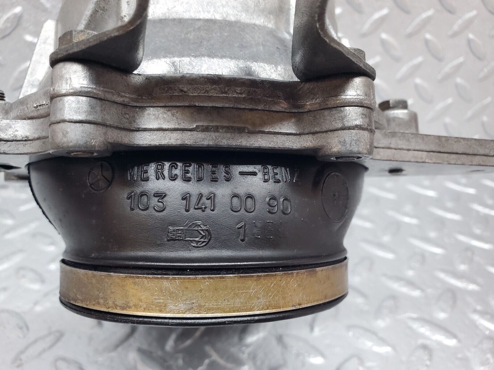 45187 Mercedes-Benz R129 300SL Coupe Air Flow Mass Meter Sensor Bosch 0438121033