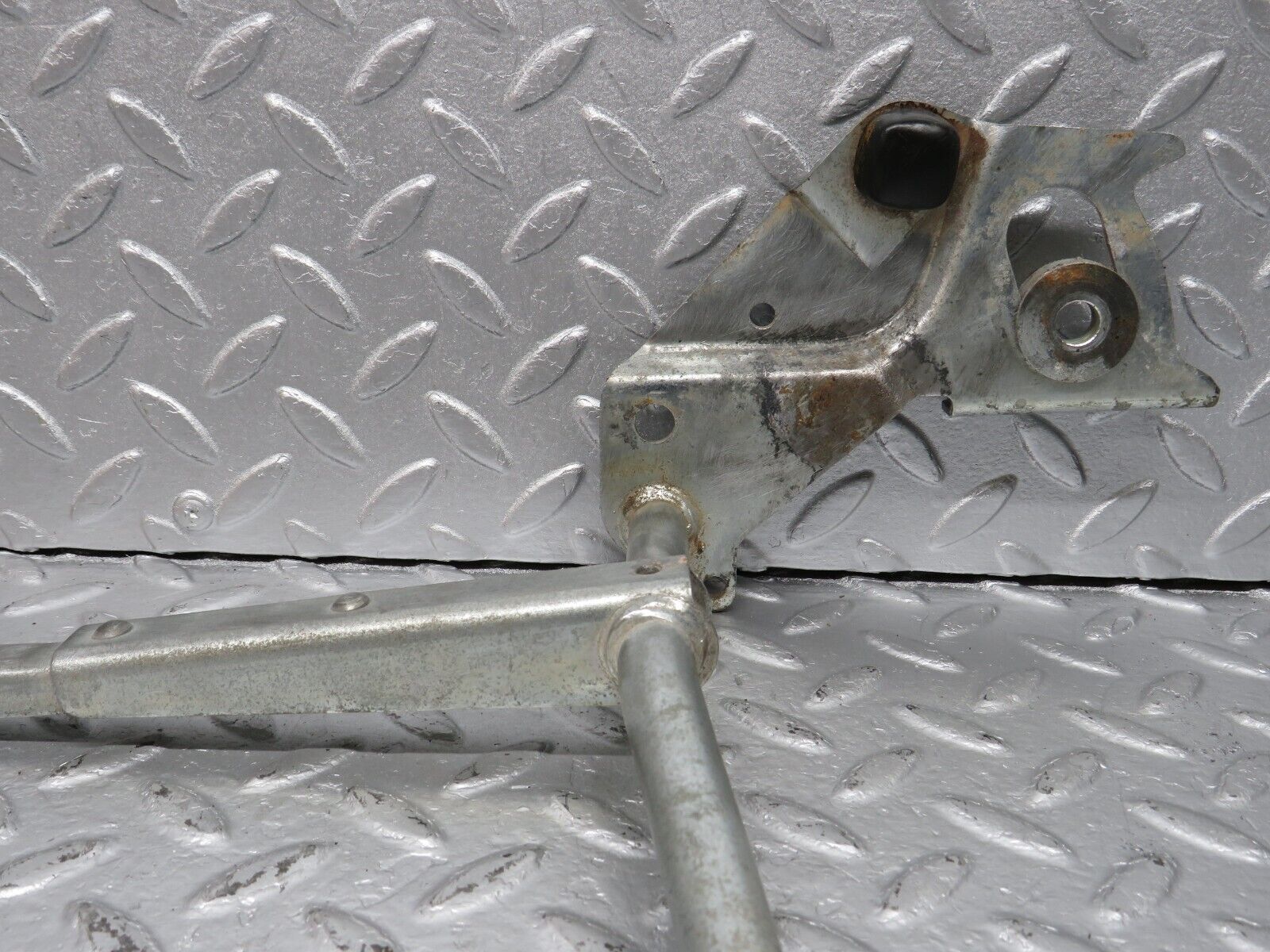 40113 Mercedes-Benz R107 350SL Front Left Seat Sliding Adjust Handle