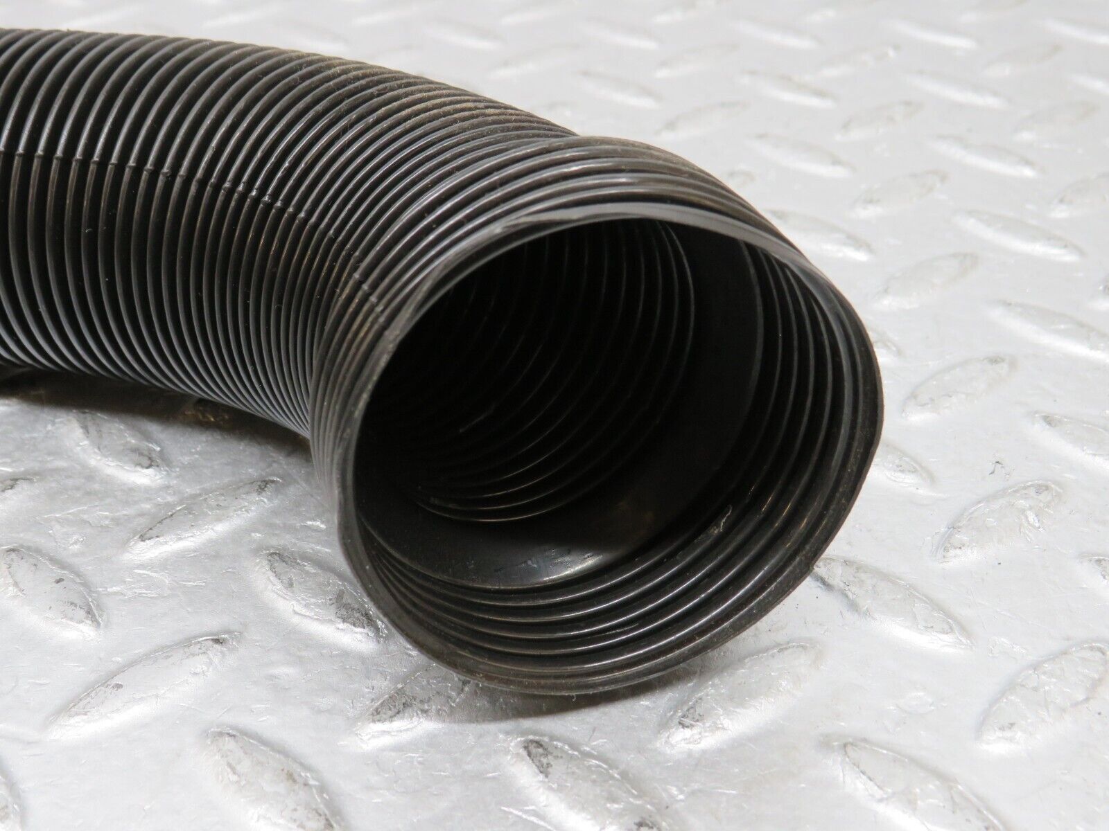 35496 Mercedes-Benz R107 280SL Dash Air Vent Pipe 2x