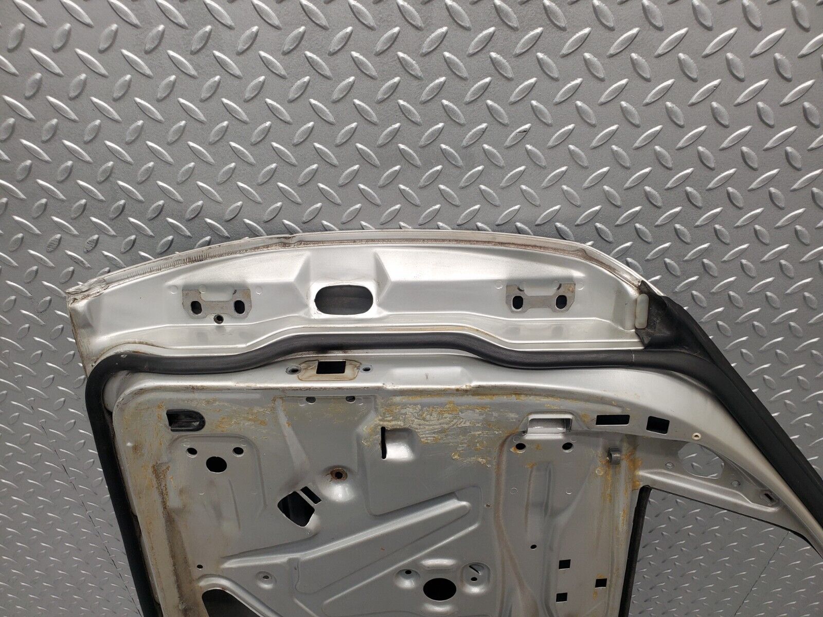 46121 Mercedes-Benz W124 Front Right Door