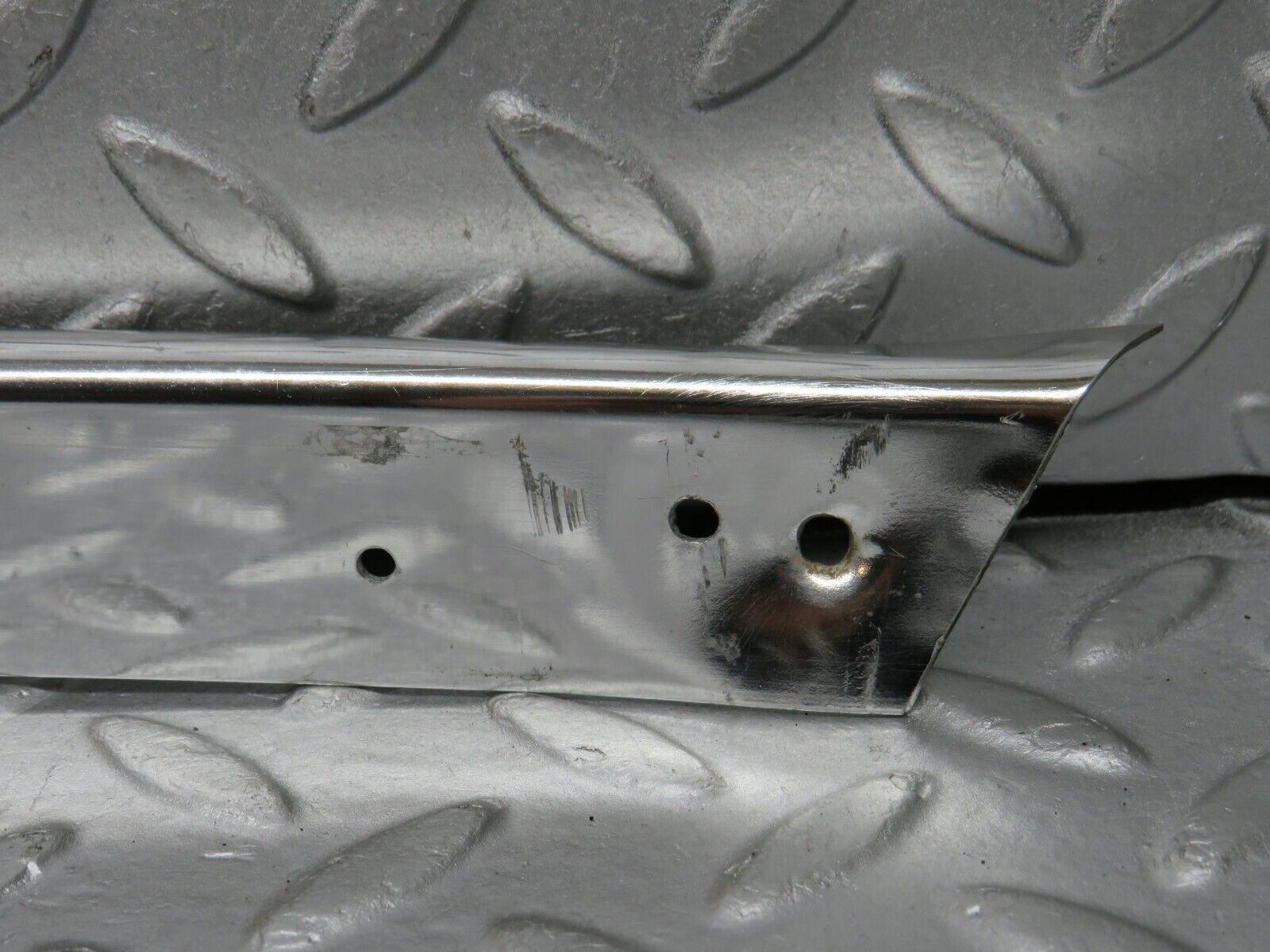 39190 Mercedes-Benz R107 500SL A Pillar Chrome Trim Right