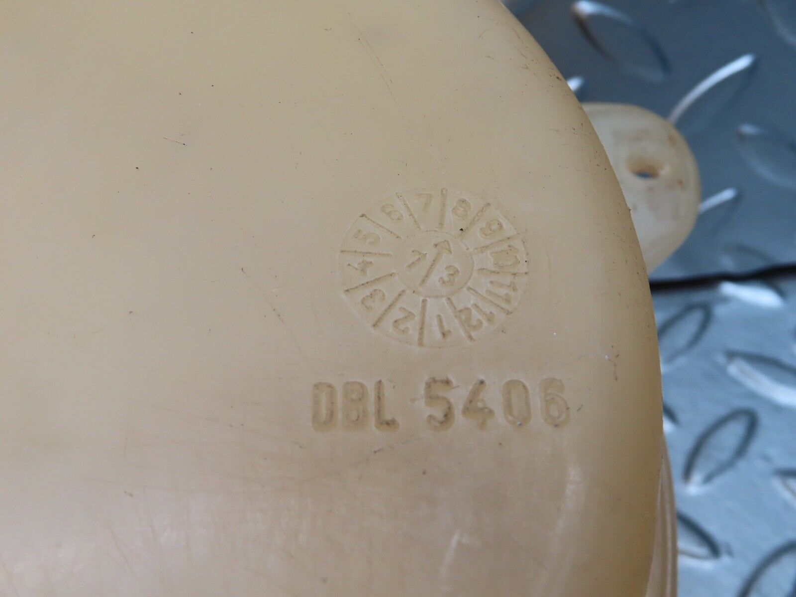 20606 Mercedes-Benz R107 450SL Coolant Reservoir Tank 1075000349