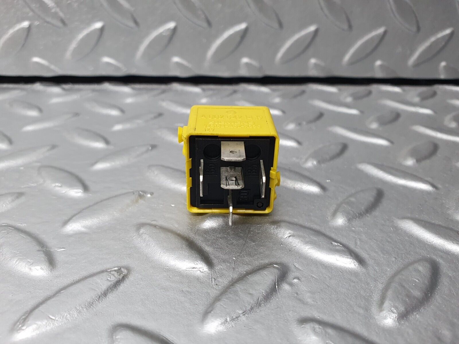 41796 Mercedes-Benz W202 C200 Multi Purpose Relay 0025421419
